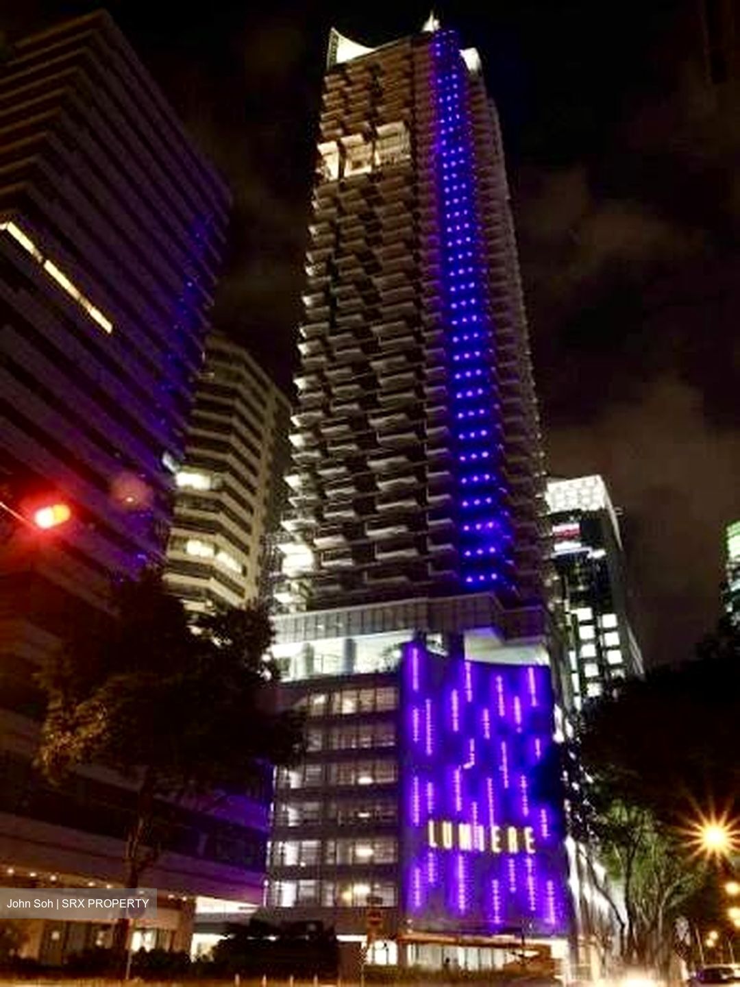 Lumiere (D2), Retail #484751541